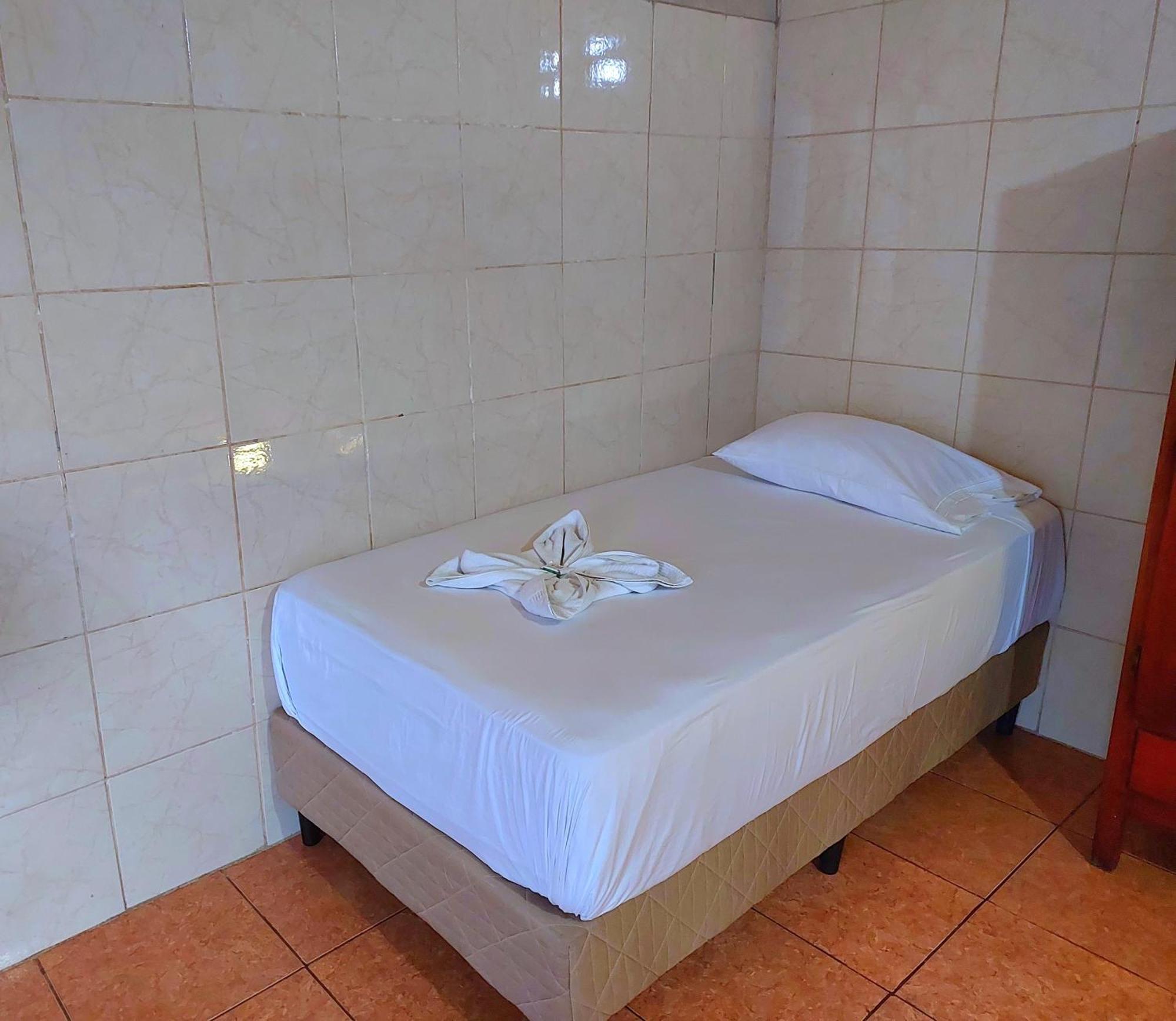 Hostel Del Pacifico Puntarenas Eksteriør billede